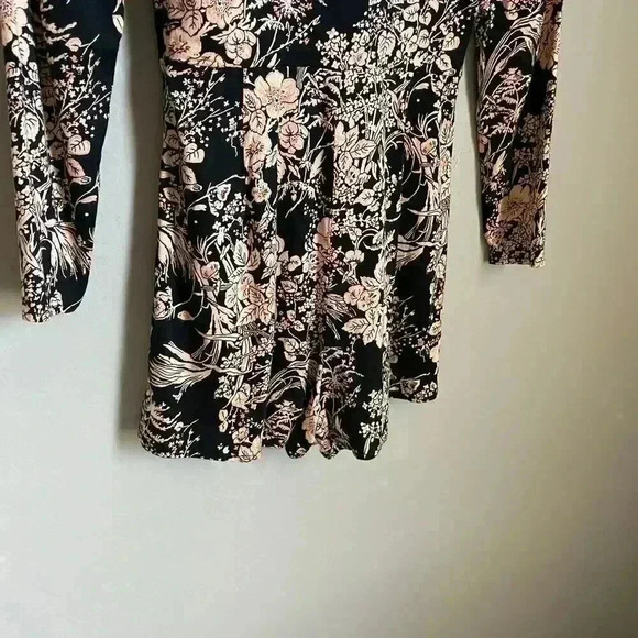 Urban Outfitters Long Sleeve Floral Print Romper‎ Size XS - Picture 12 of 14